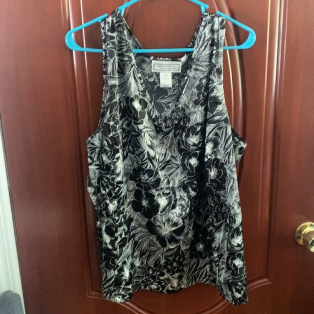 Simonton Says women tank top 3X NWOT 100% Ployester